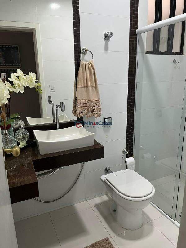 Apartamento, Serenata, 4 Quartos, 2 Vagas, 2 Suítes