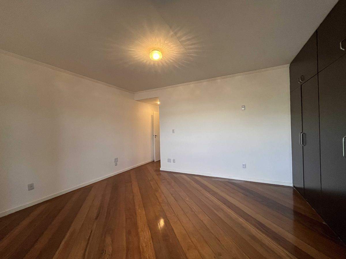 Cobertura, Ramos, 5 Quartos, 2 Vagas, 2 Suítes