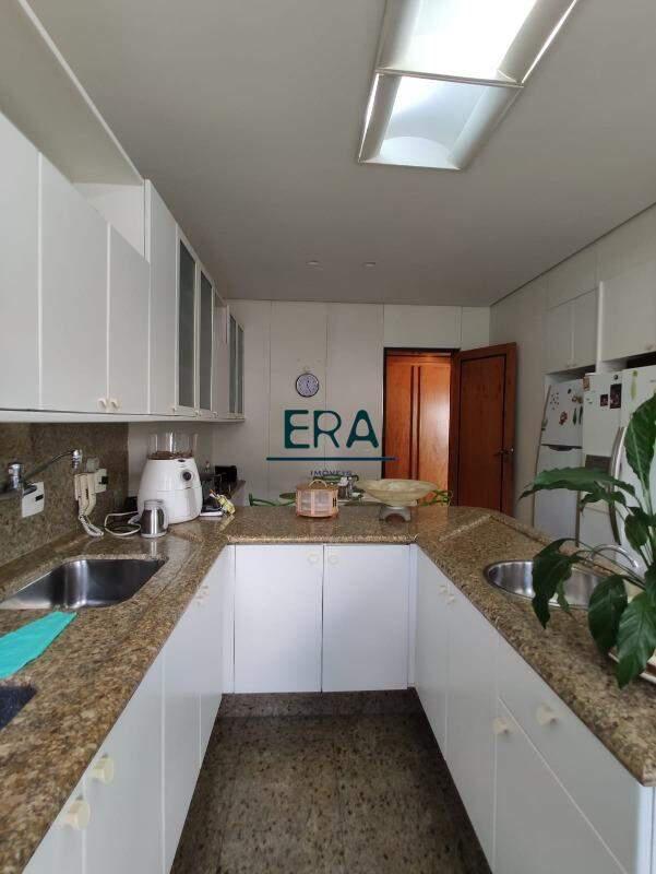 Apartamento, Serra, 0 Quarto, 4 Vagas, 1 Suíte