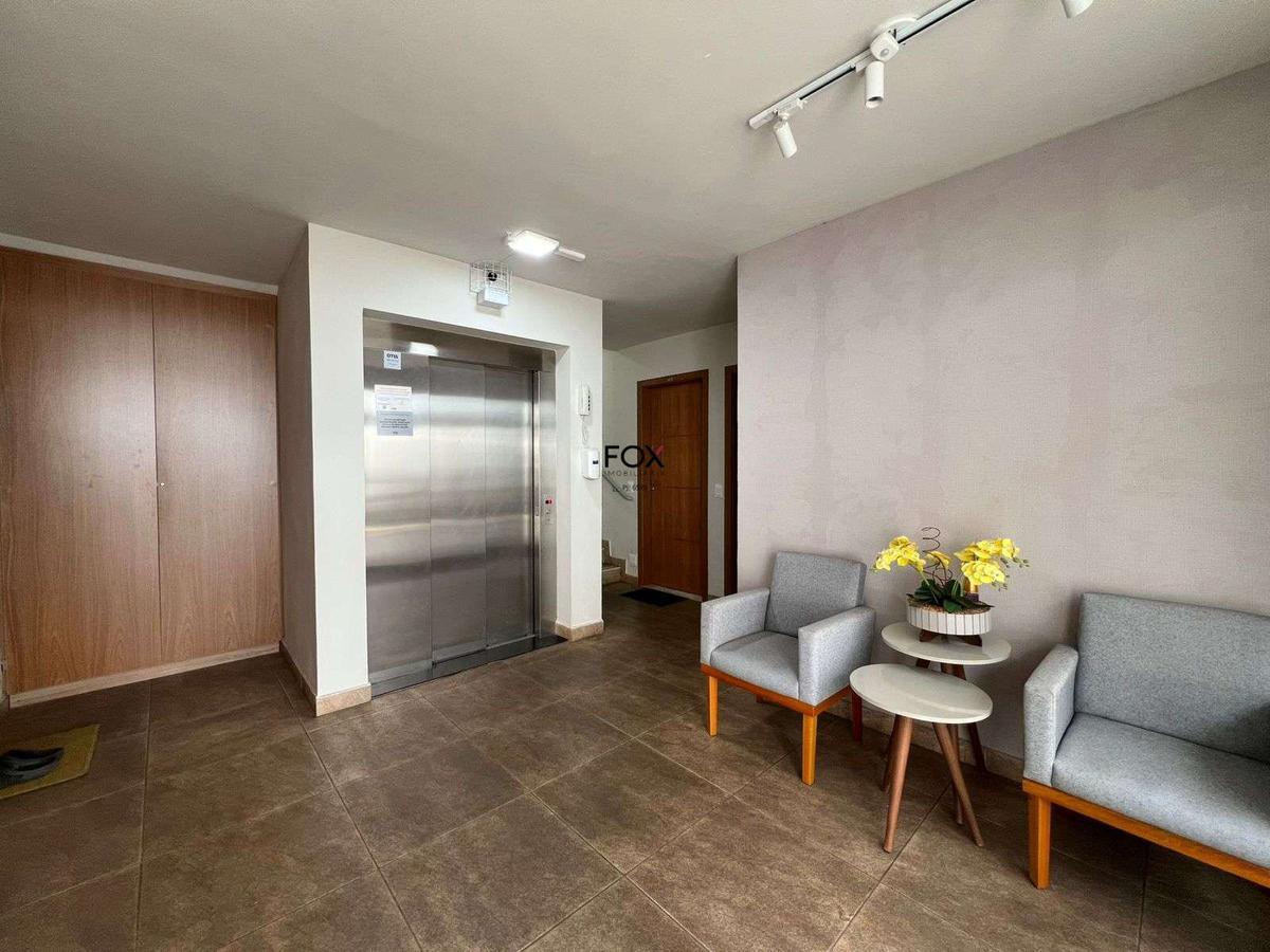 Apartamento, Sagrada Família, 2 Quartos, 1 Vaga