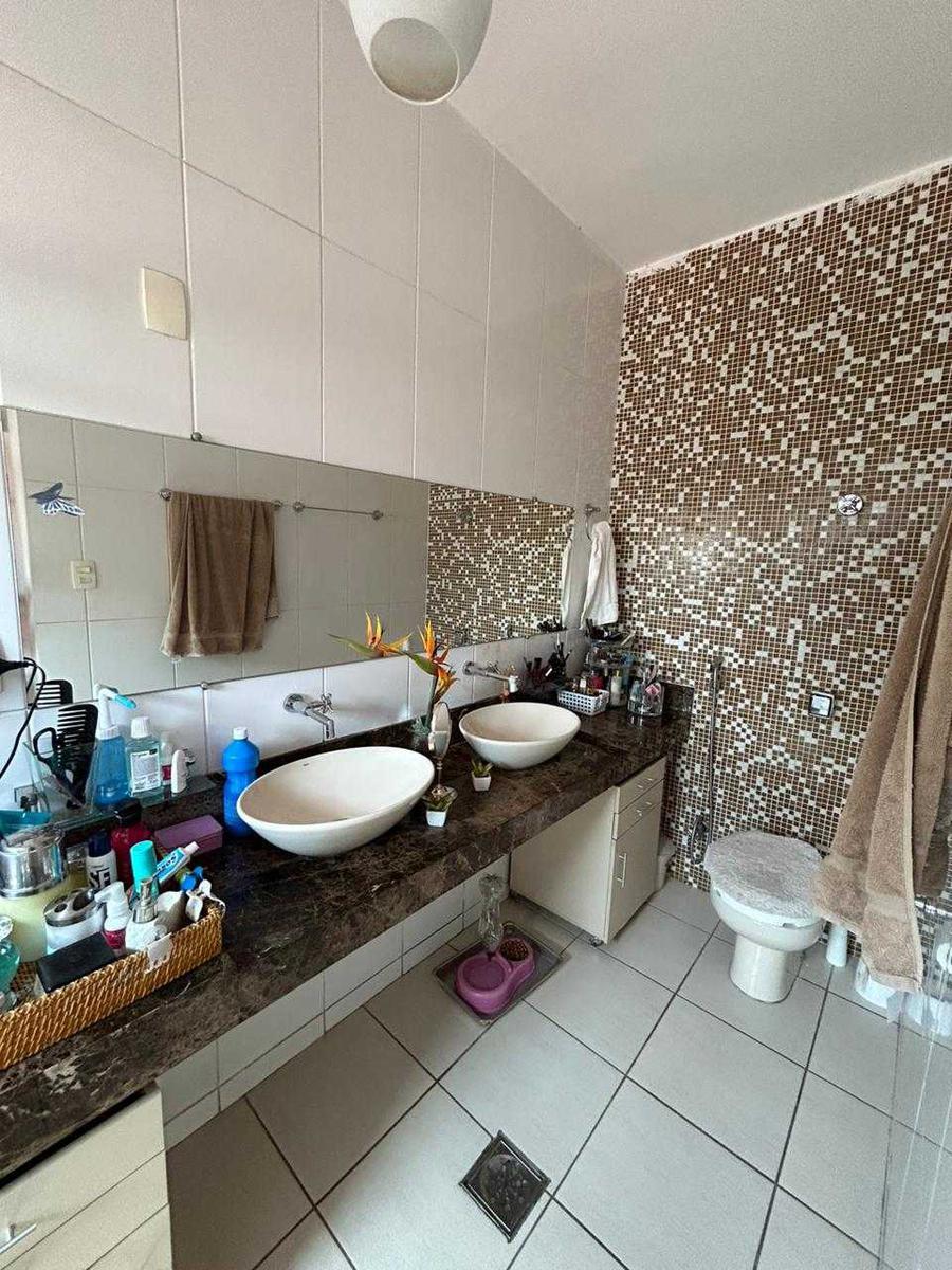 Casa, Glória, 3 Quartos, 8 Vagas, 1 Suíte