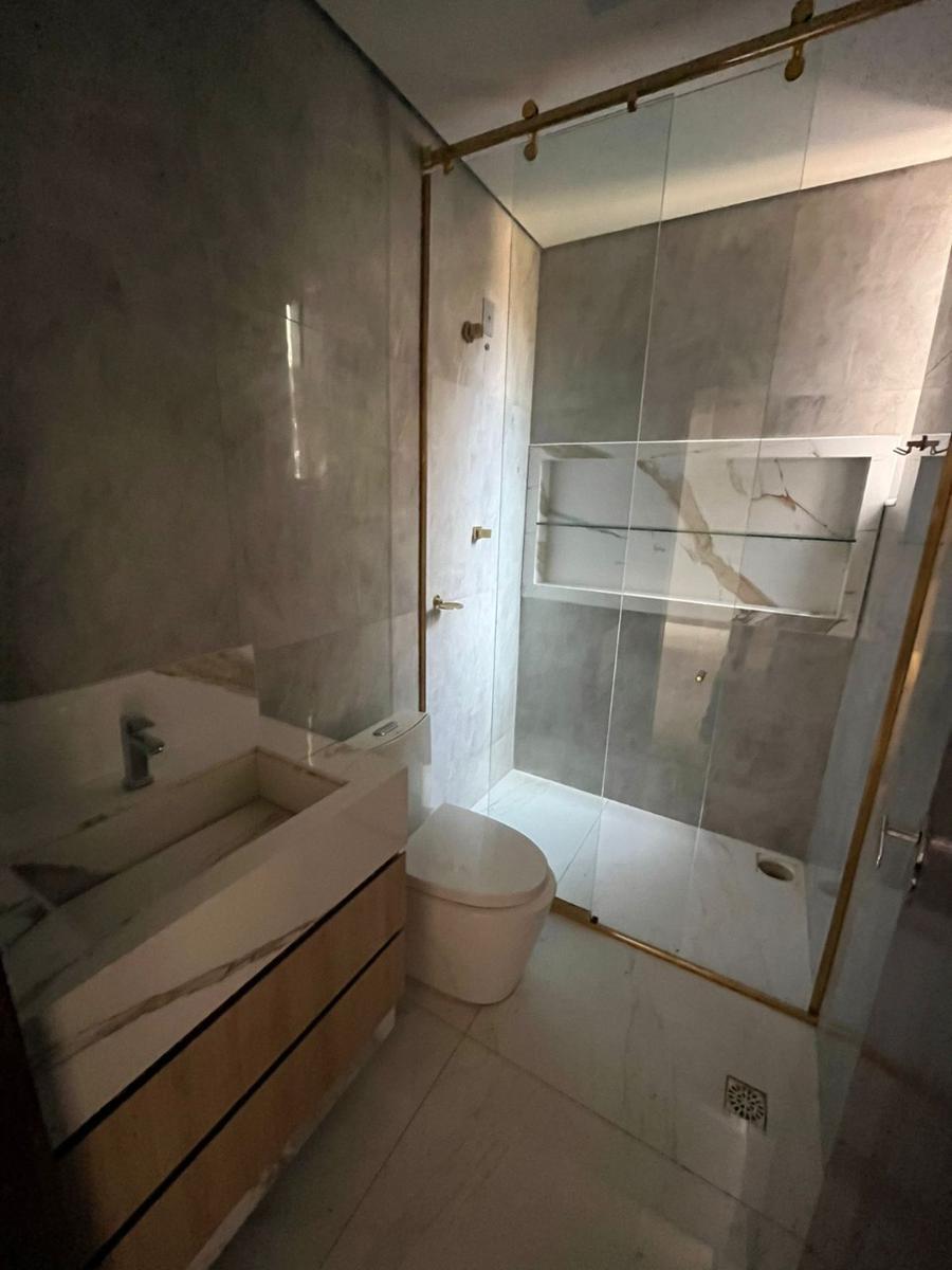 Casa, Centro, 2 Quartos, 2 Vagas
