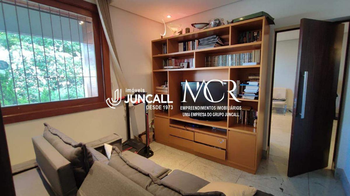 Casa, Nova Floresta, 4 Quartos, 2 Vagas, 2 Suítes