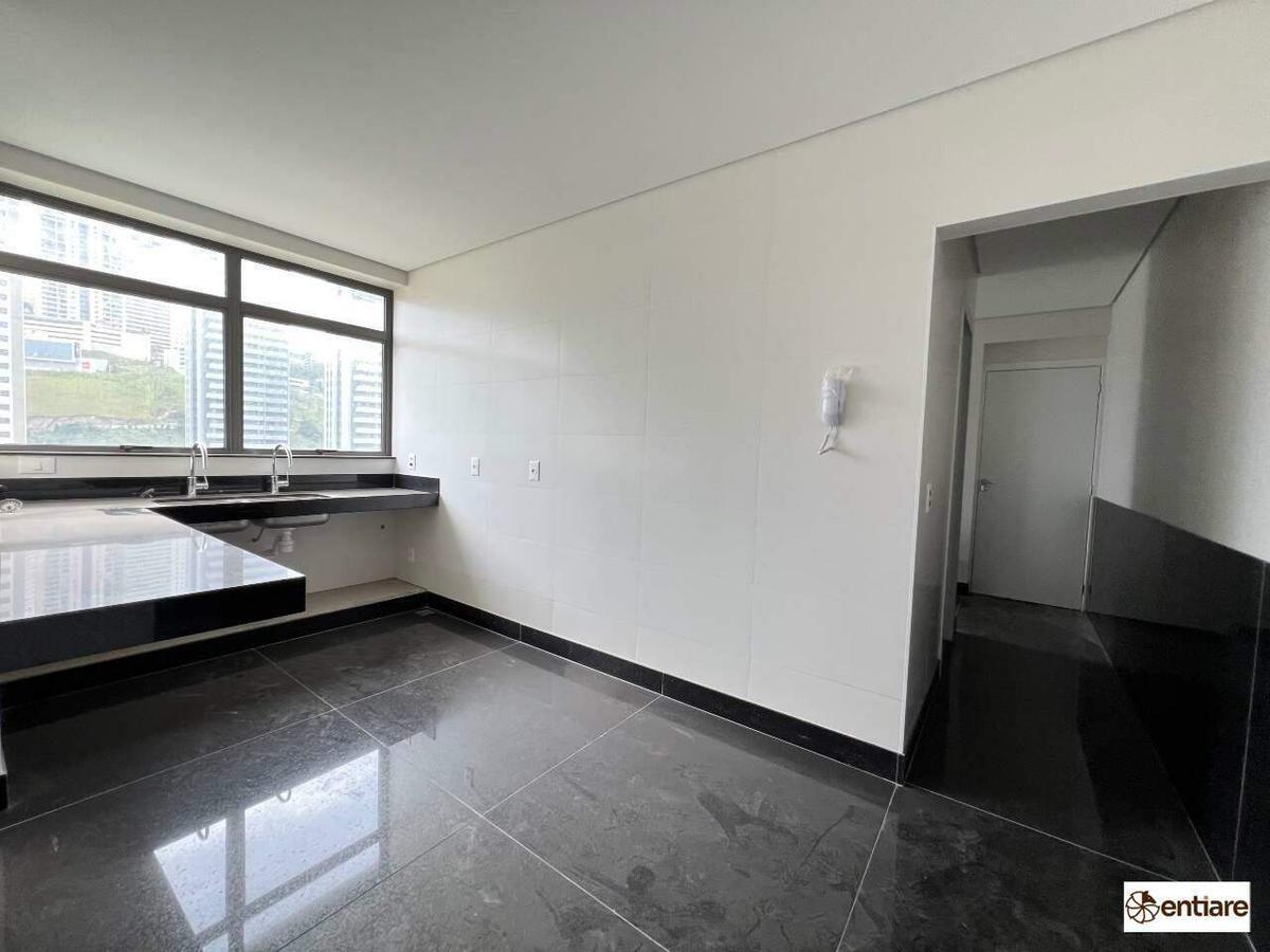 Apartamento, Vale do Sereno, 4 Quartos, 5 Vagas, 2 Suítes