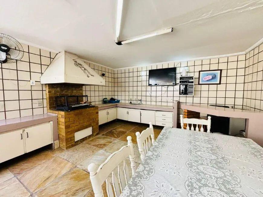Casa, São José, 3 Quartos, 5 Vagas, 1 Suíte