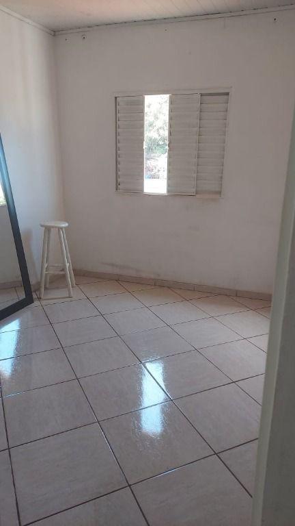 Casa, Caieira, 2 Quartos, 0 Vaga