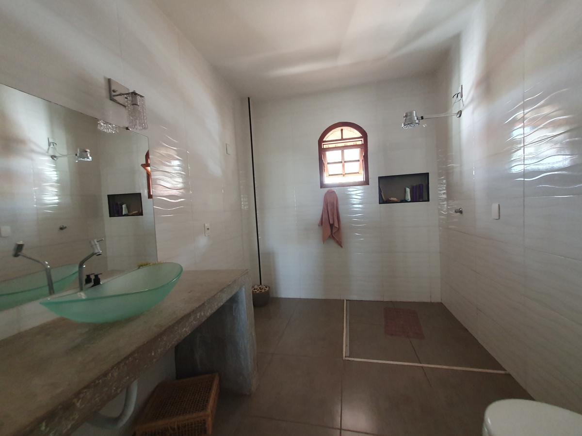 Casa, Nova Suíssa, 4 Quartos, 5 Vagas, 1 Suíte