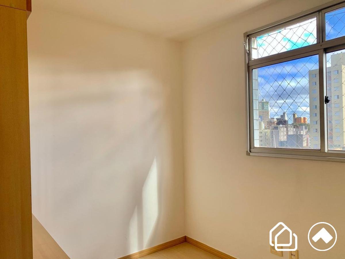 Apartamento, Estoril, 3 Quartos, 2 Vagas, 1 Suíte