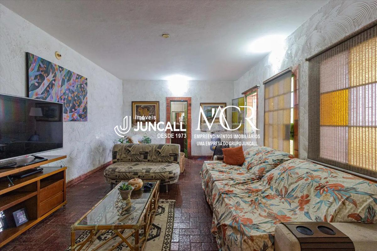 Casa, Castelo, 5 Quartos, 2 Vagas, 1 Suíte