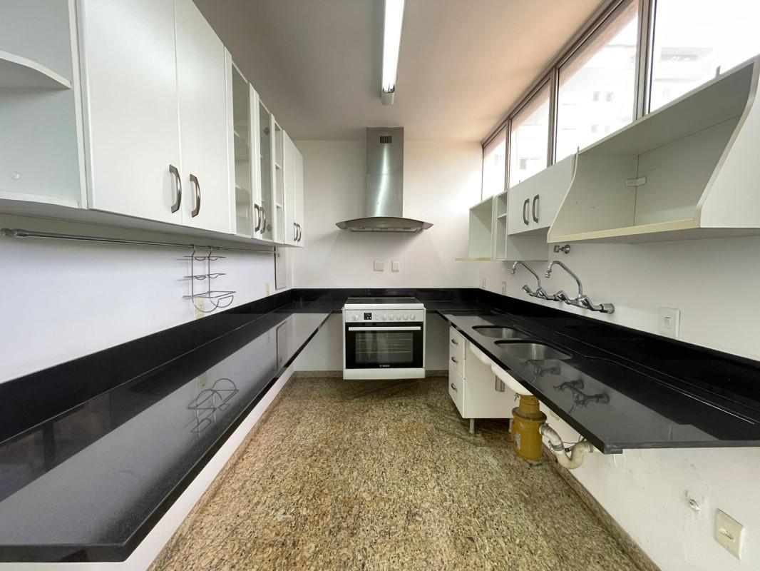 Cobertura, Savassi, 4 Quartos, 3 Vagas, 2 Suítes