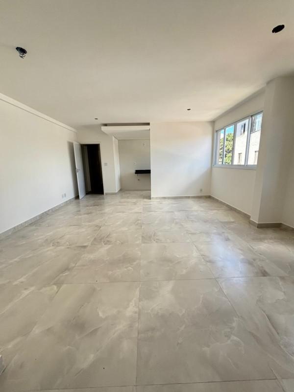Apartamento, Sagrada Família, 3 Quartos, 2 Vagas, 1 Suíte