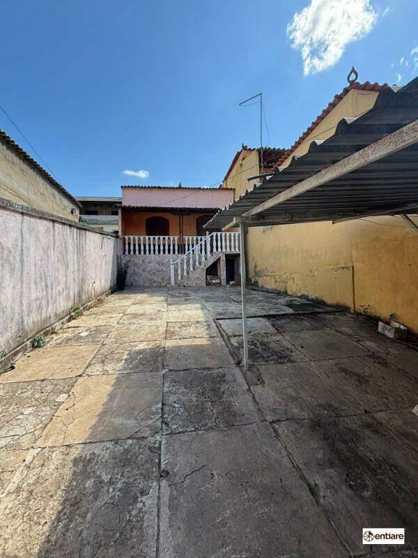 Casa, Flamengo (justinópolis), 3 Quartos, 8 Vagas