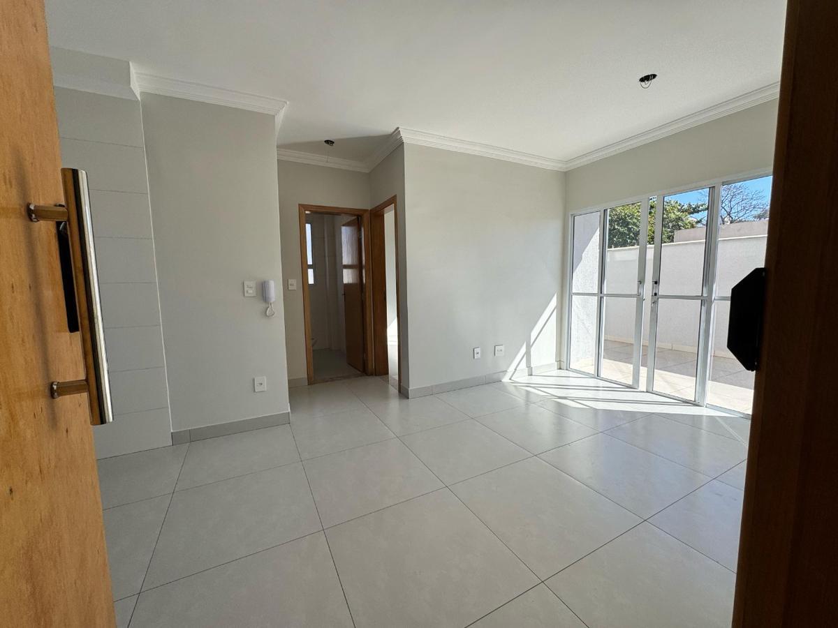 Casa, Santa Mônica, 2 Quartos, 1 Vaga