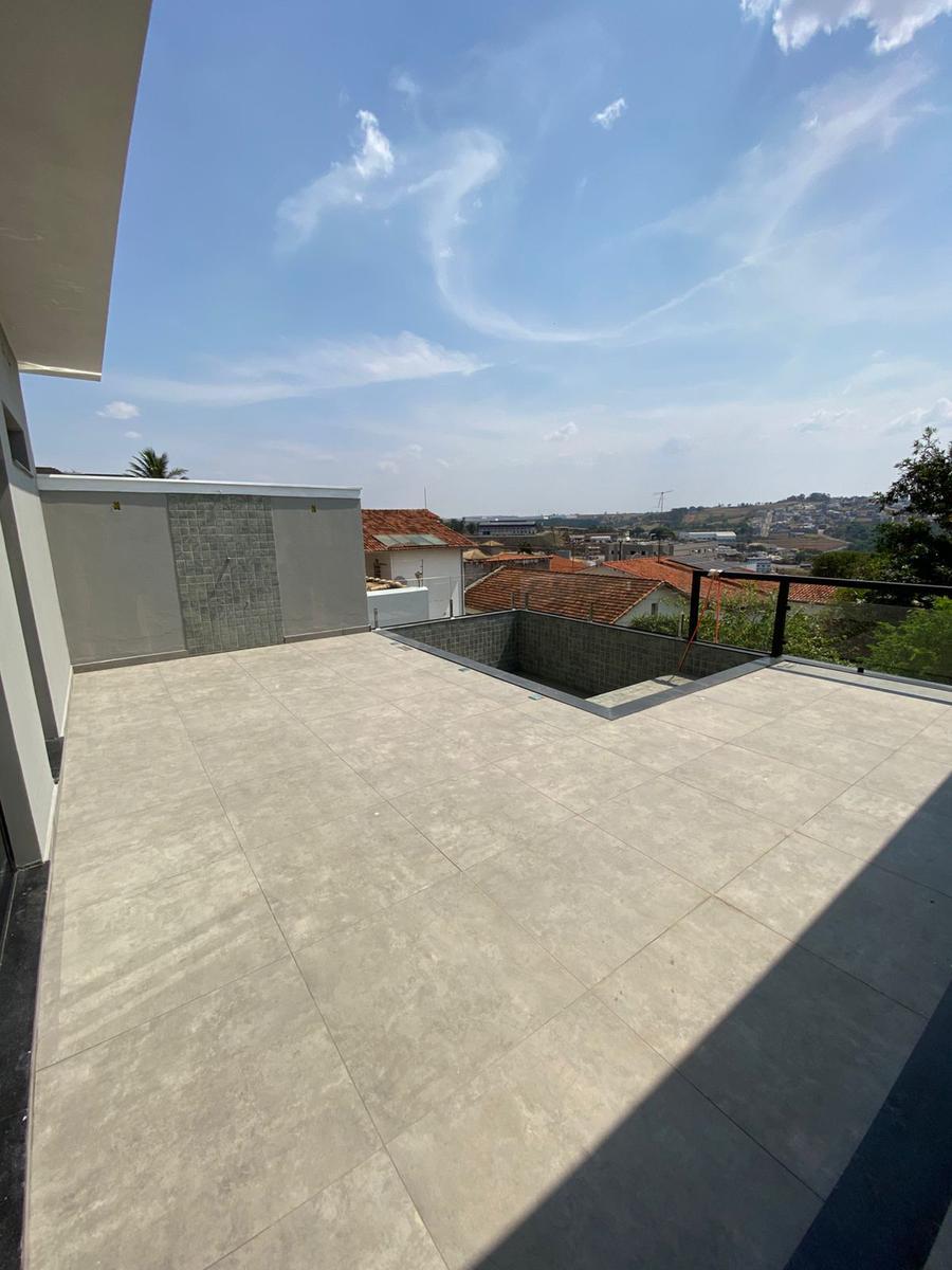 Casa, Santa Luiza, 4 Quartos, 6 Vagas, 2 Suítes