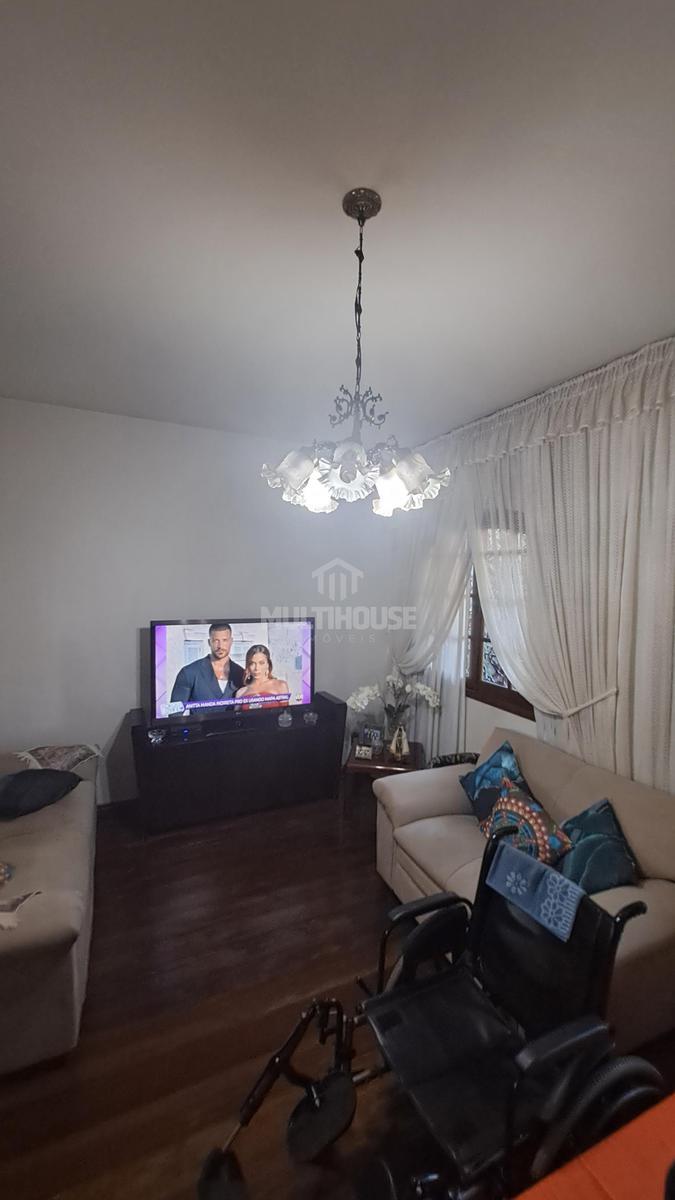 Casa, Vila Clóris, 3 Quartos, 4 Vagas, 1 Suíte