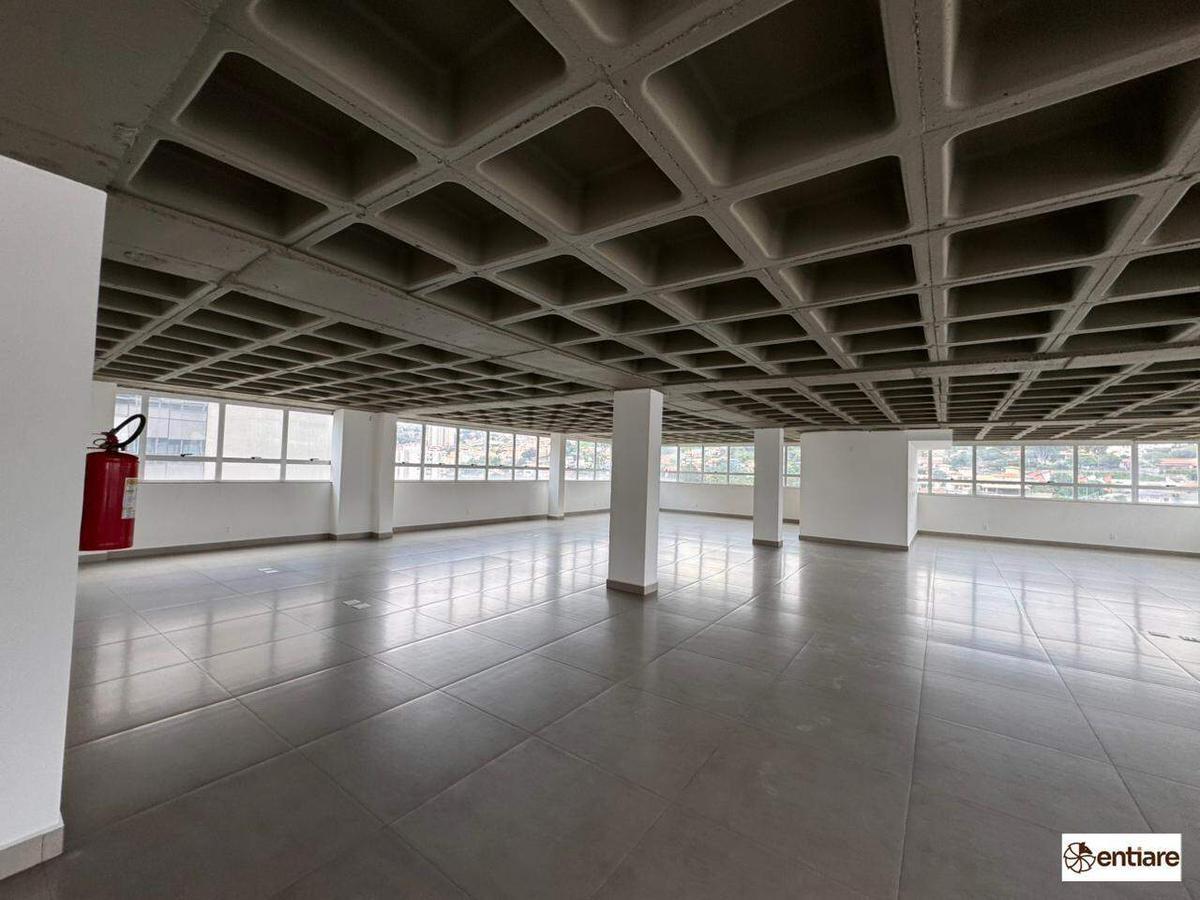 Andar, Estoril, 0 Quarto, 5 Vagas