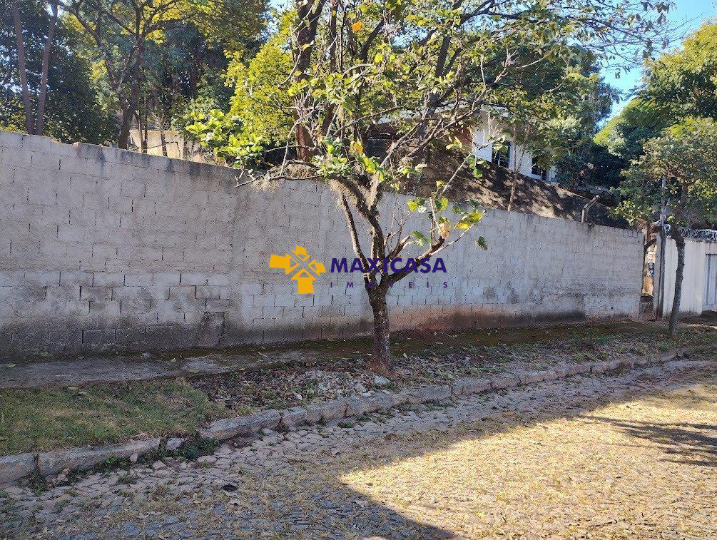 Lote, São Luiz (pampulha), 0 Quarto, 0 Vaga