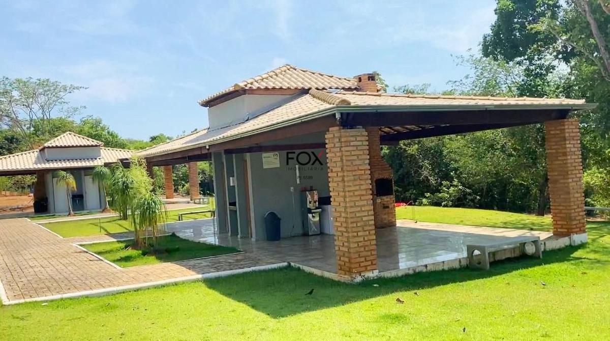 Lote, Centro, 0 Quarto, 0 Vaga