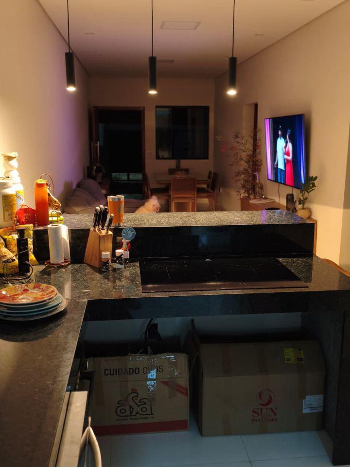 Casa, Tropical, 3 Quartos, 4 Vagas, 1 Suíte