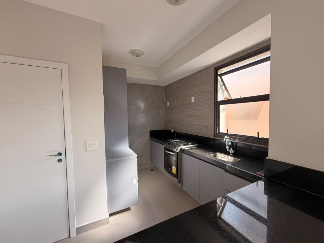 Apartamento, Floresta, 1 Quarto, 1 Vaga, 1 Suíte