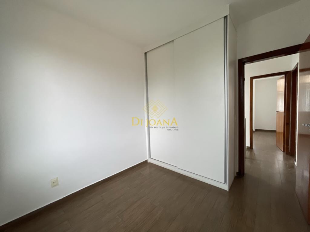 Casa, Bom Retiro, 3 Quartos, 2 Vagas, 2 Suítes