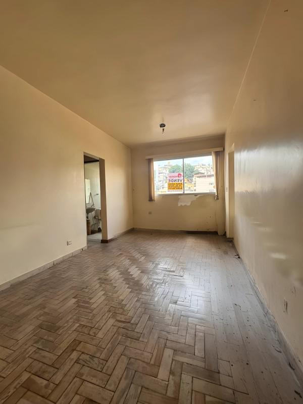 Apartamento, Sagrada Família, 2 Quartos, 1 Vaga