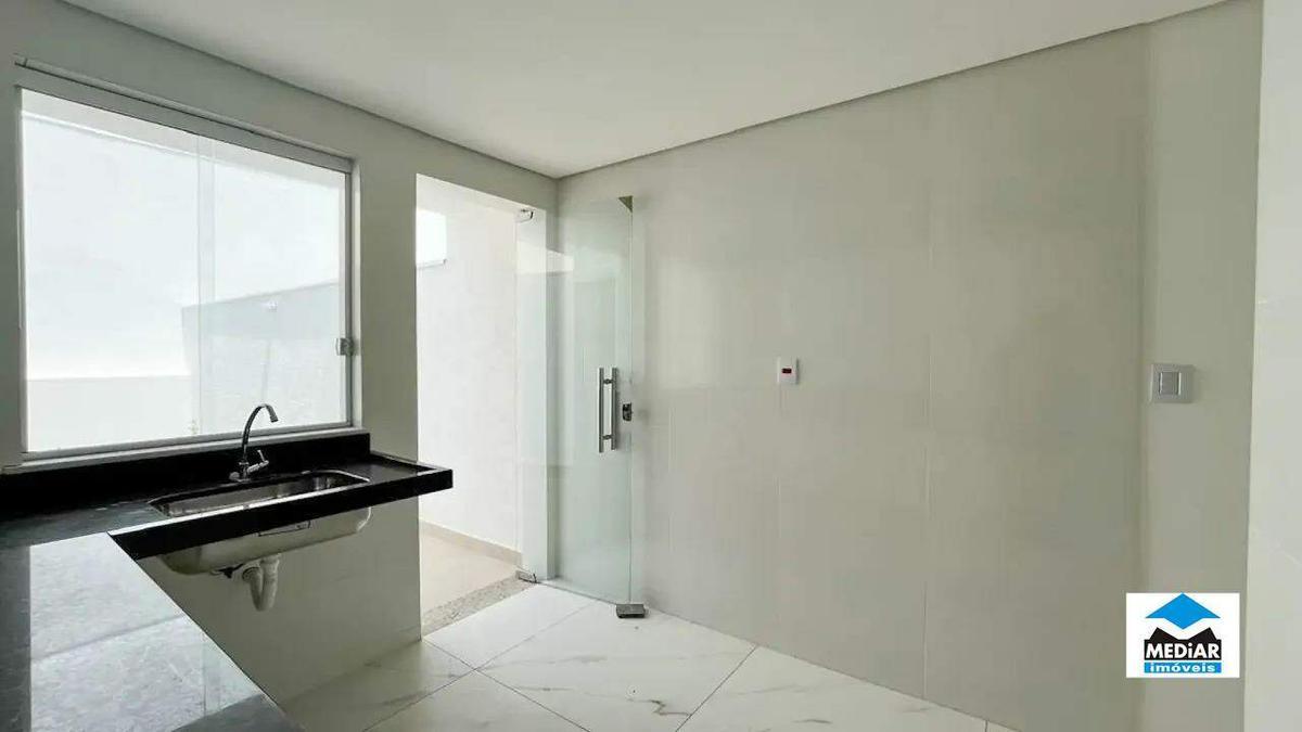 Casa, Santa Branca, 2 Quartos, 2 Vagas, 2 Suítes