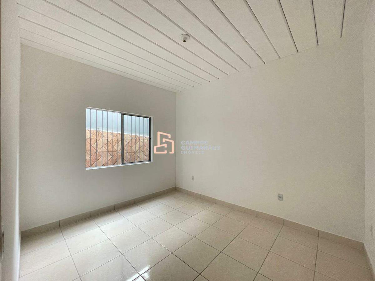Casa, Ressaca, 2 Quartos, 1 Vaga
