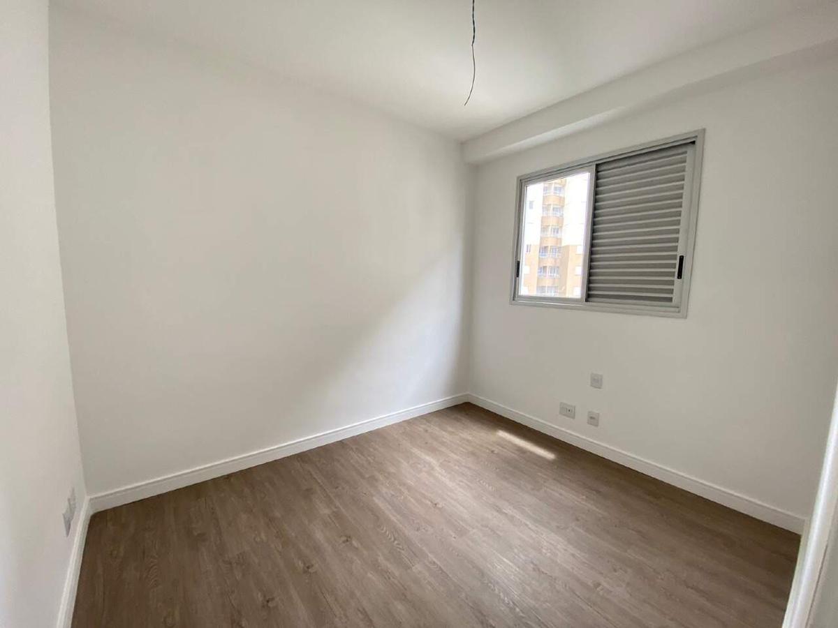 Cobertura, Estoril, 2 Quartos, 2 Vagas, 1 Suíte