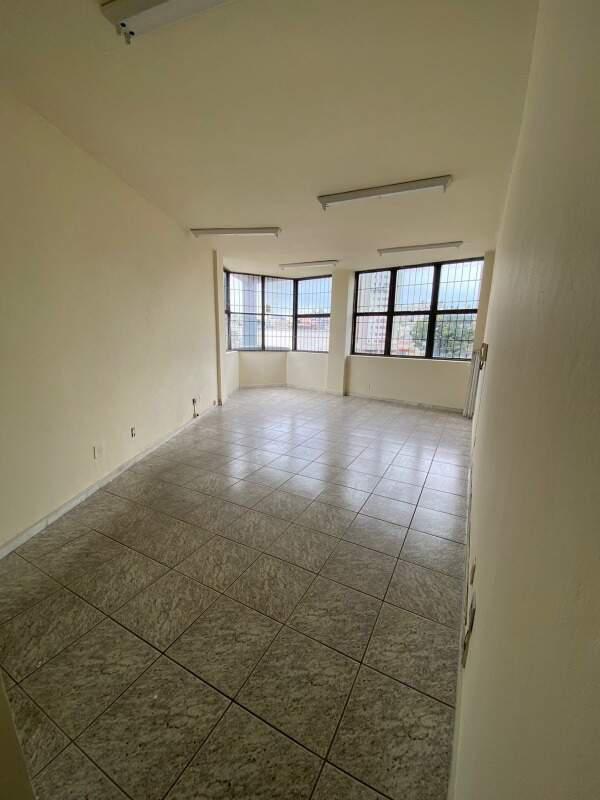 Sala, Nova Suíssa, 0 Quarto, 0 Vaga