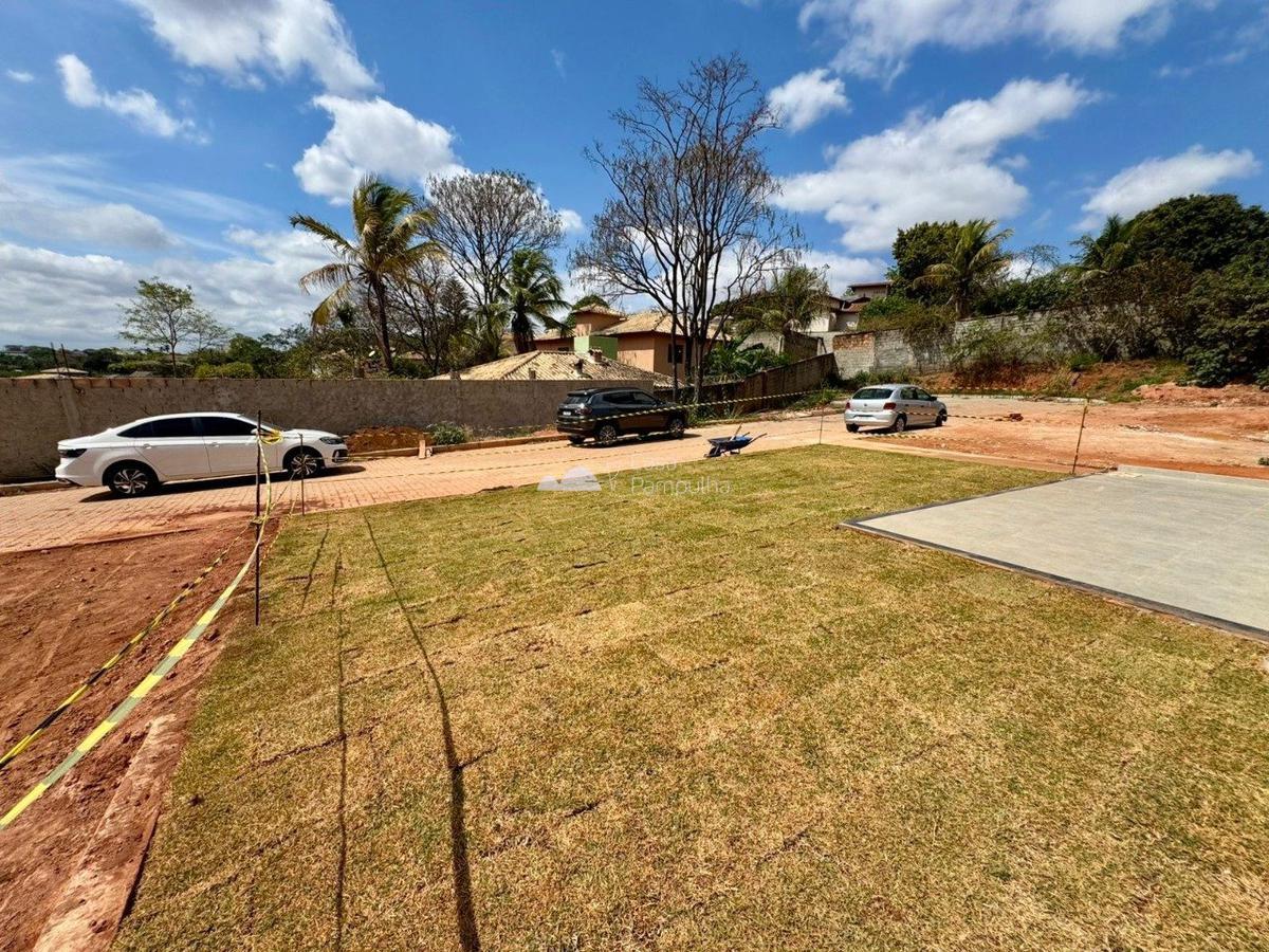 Casa, Trevo, 4 Quartos, 4 Vagas, 2 Suítes