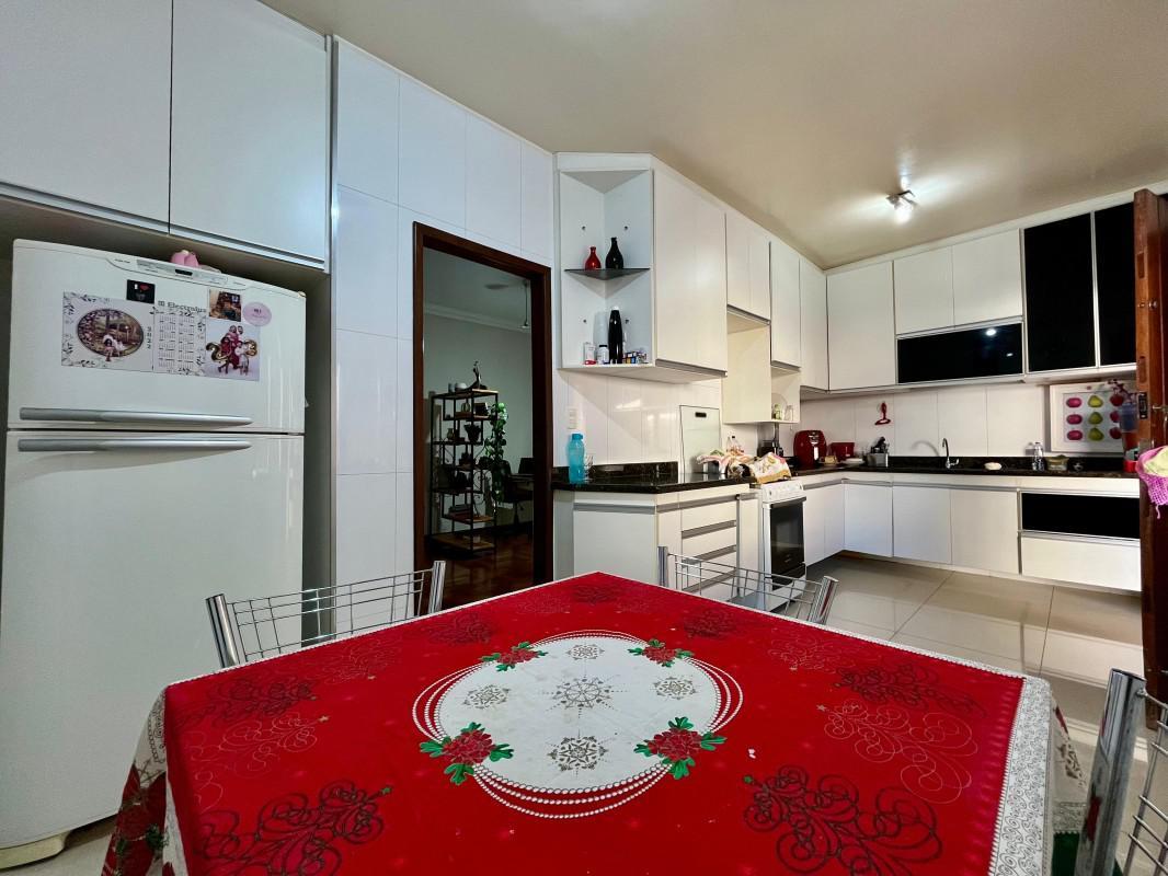 Casa, São Marcos, 3 Quartos, 4 Vagas, 1 Suíte