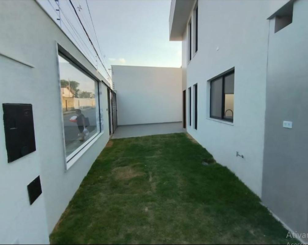 Casa, Planalto, 3 Quartos, 0 Vaga, 1 Suíte