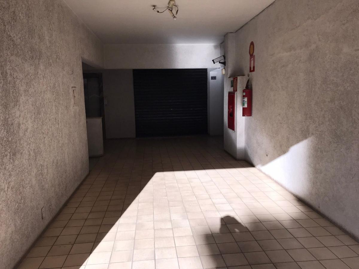 Andar, Savassi, 0 Quarto, 0 Vaga