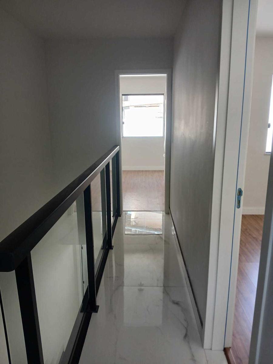 Casa, Floramar, 3 Quartos, 2 Vagas, 1 Suíte
