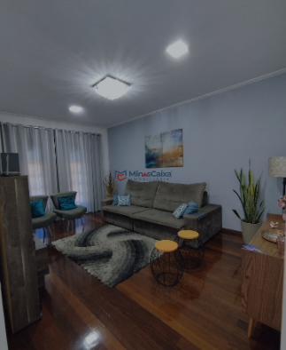 Casa, Funcionários, 5 Quartos, 5 Vagas, 2 Suítes