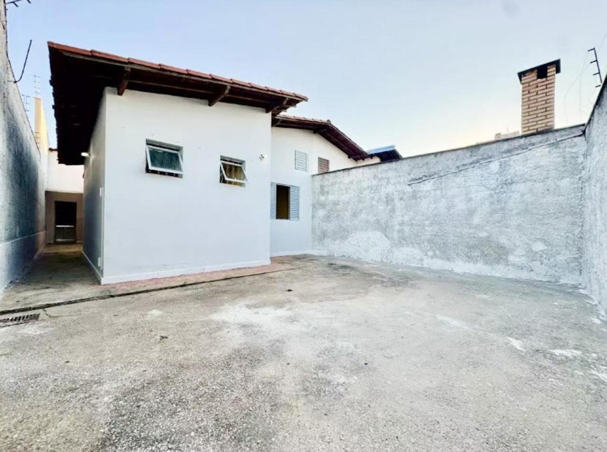 Casa, Castelo, 4 Quartos, 3 Vagas, 1 Suíte