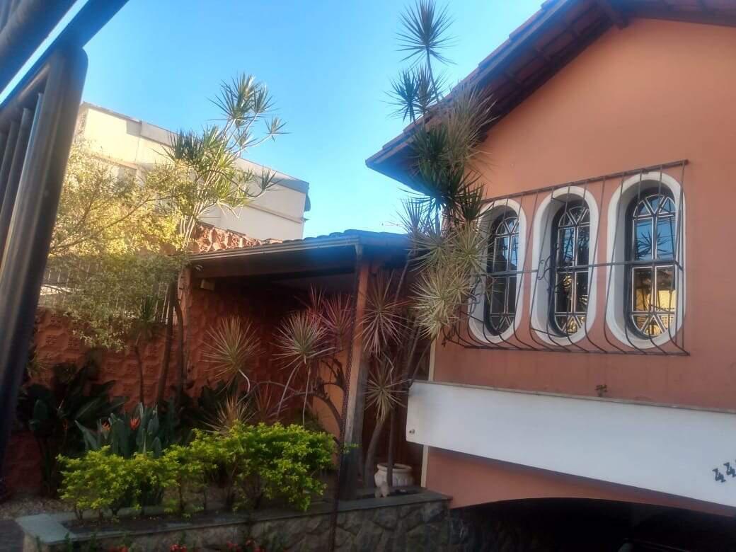 Casa, Alto Barroca, 9 Quartos, 4 Vagas, 2 Suítes