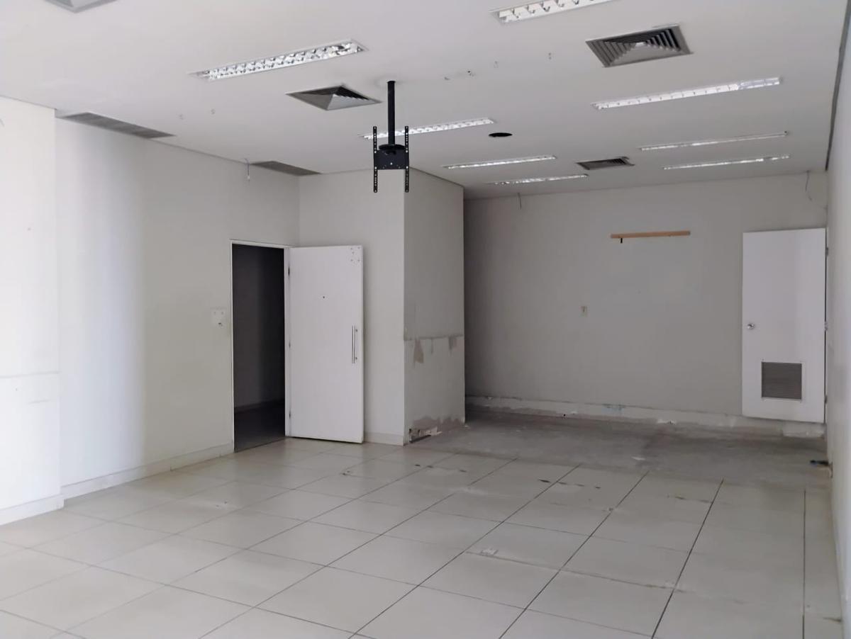 Andar, Castelo, 0 Quarto, 0 Vaga