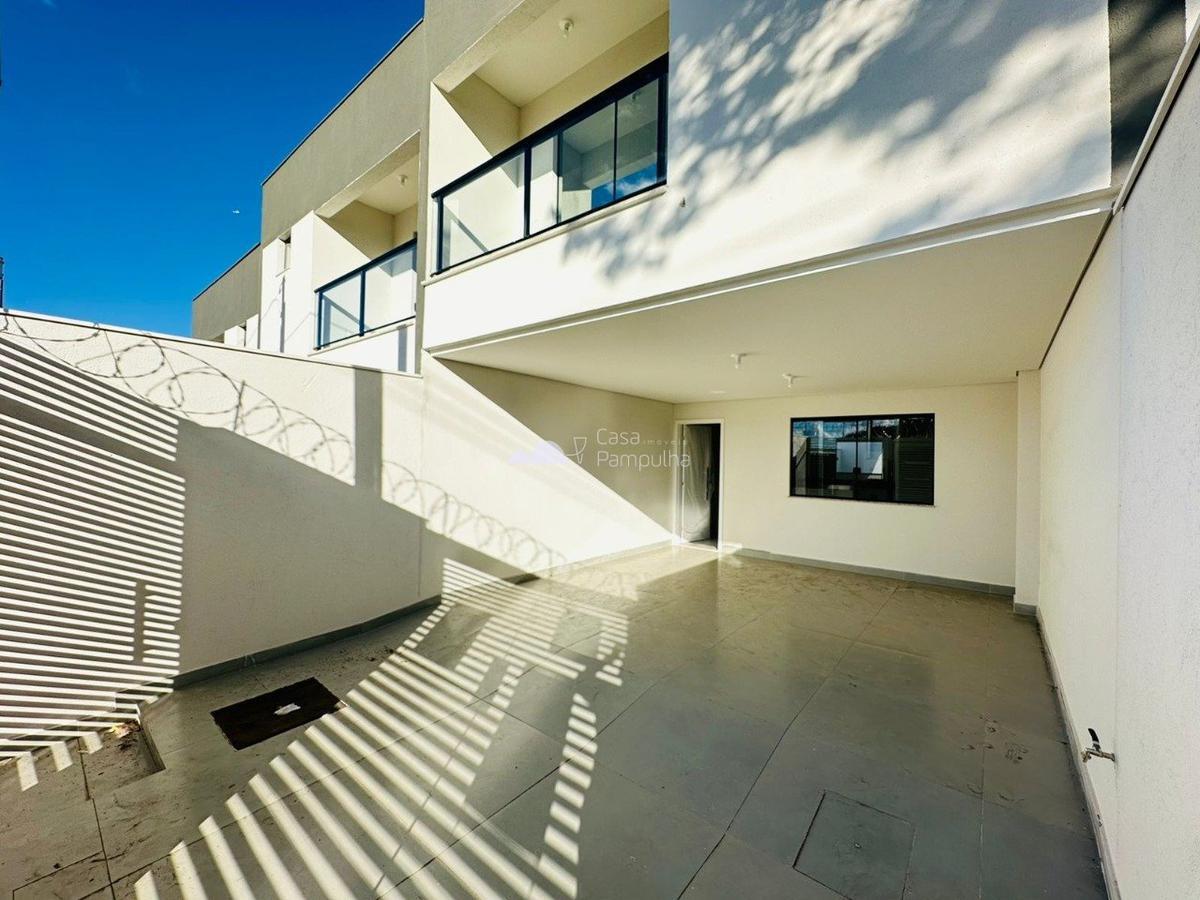 Casa, Floramar, 3 Quartos, 2 Vagas, 1 Suíte