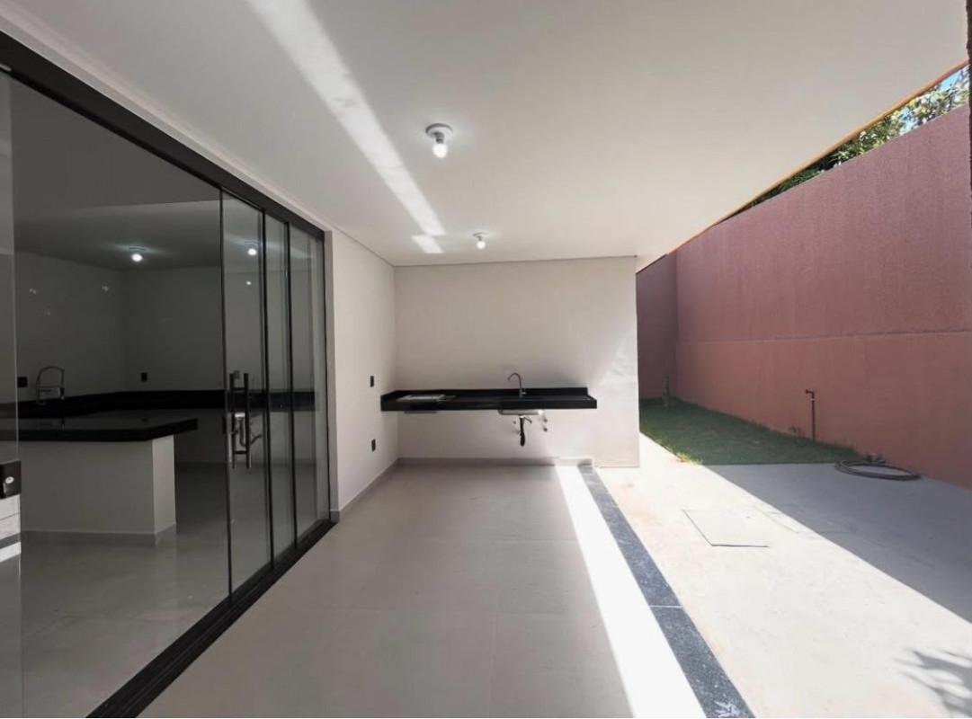 Casa, Lundcea, 3 Quartos, 2 Vagas, 1 Suíte