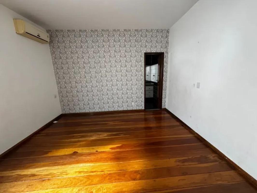 Casa Comercial, Castelo, 4 Quartos, 4 Vagas, 4 Suítes