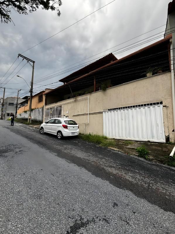 Casa, Sagrada Família, 3 Quartos, 4 Vagas, 1 Suíte