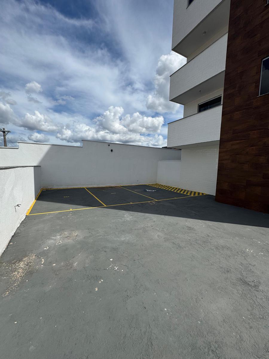 Cobertura, Coqueiros, 2 Quartos, 1 Vaga, 1 Suíte