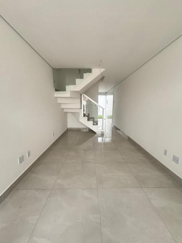 Casa, Floramar, 2 Quartos, 2 Vagas, 2 Suítes