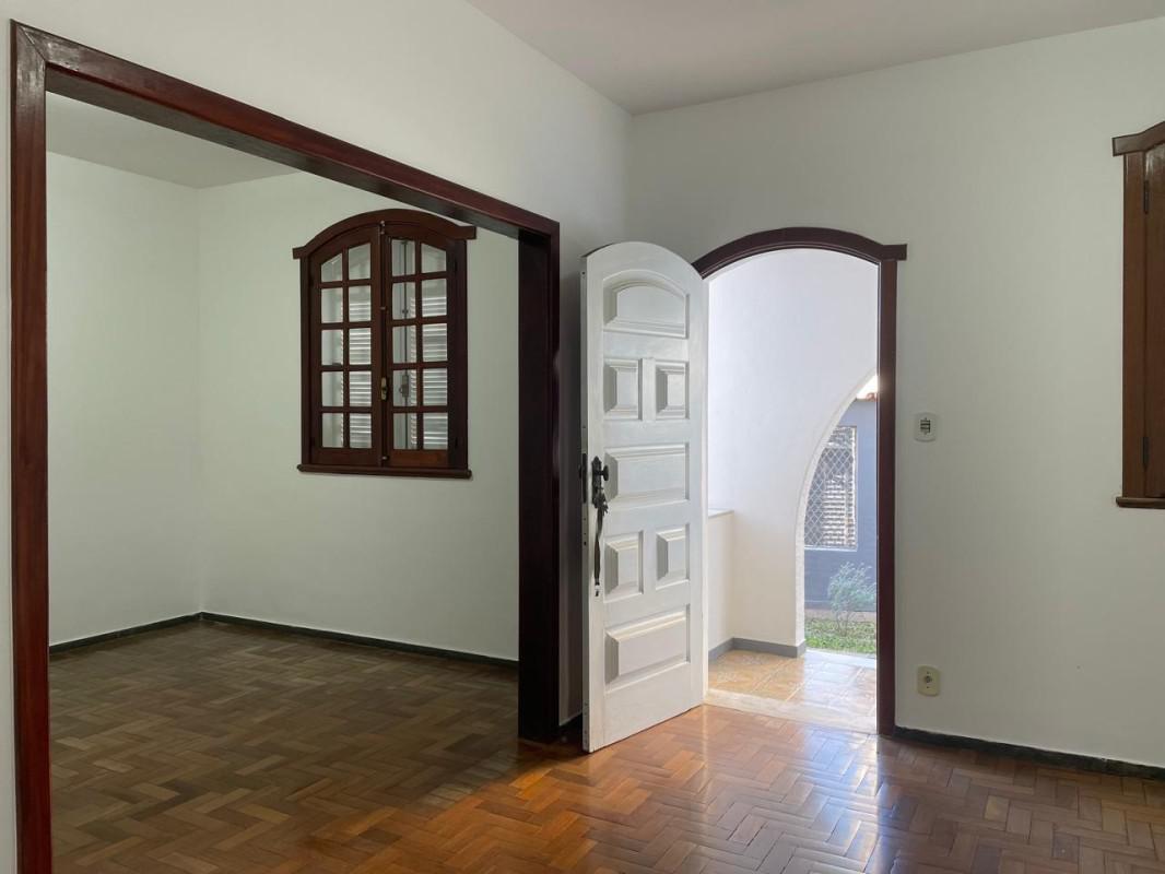 Casa, Floresta, 5 Quartos, 4 Vagas, 1 Suíte