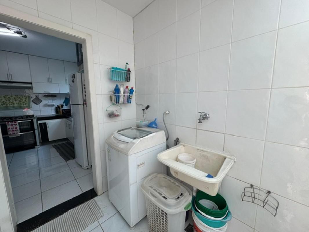 Casa, Castelo, 4 Quartos, 3 Vagas, 1 Suíte