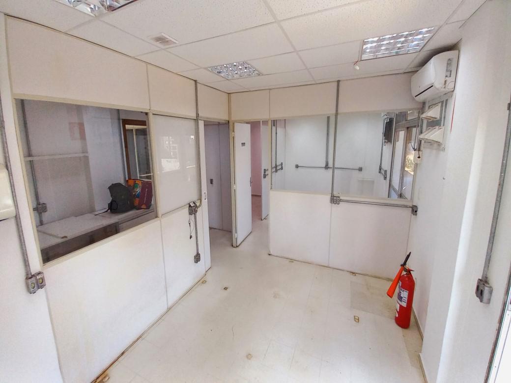 Sala, Funcionários, 0 Quarto, 1 Vaga