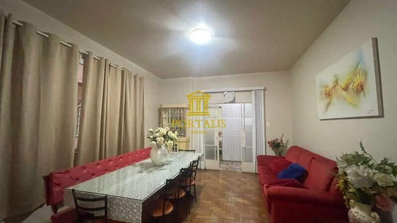Apartamento, Centro, 4 Quartos, 0 Vaga, 1 Suíte