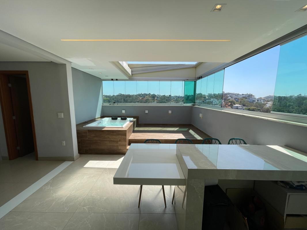 Cobertura, Cabral, 2 Quartos, 2 Vagas, 1 Suíte